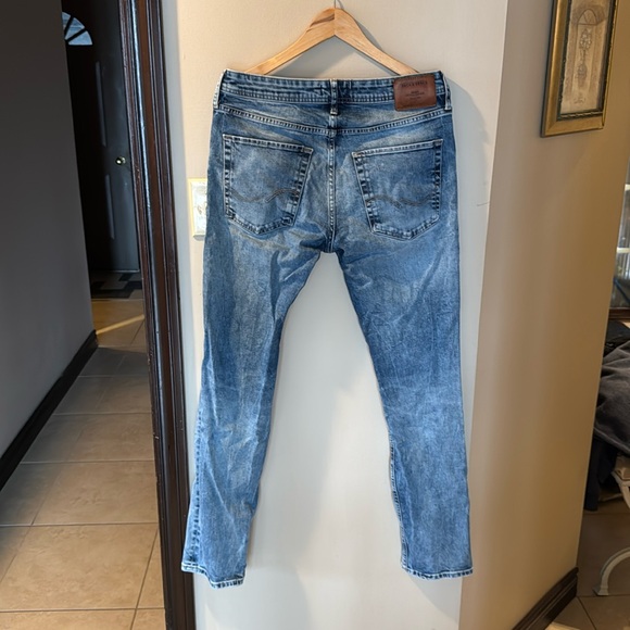 Blue Jeans with Fading and Whiskering - Picture 5 of 5